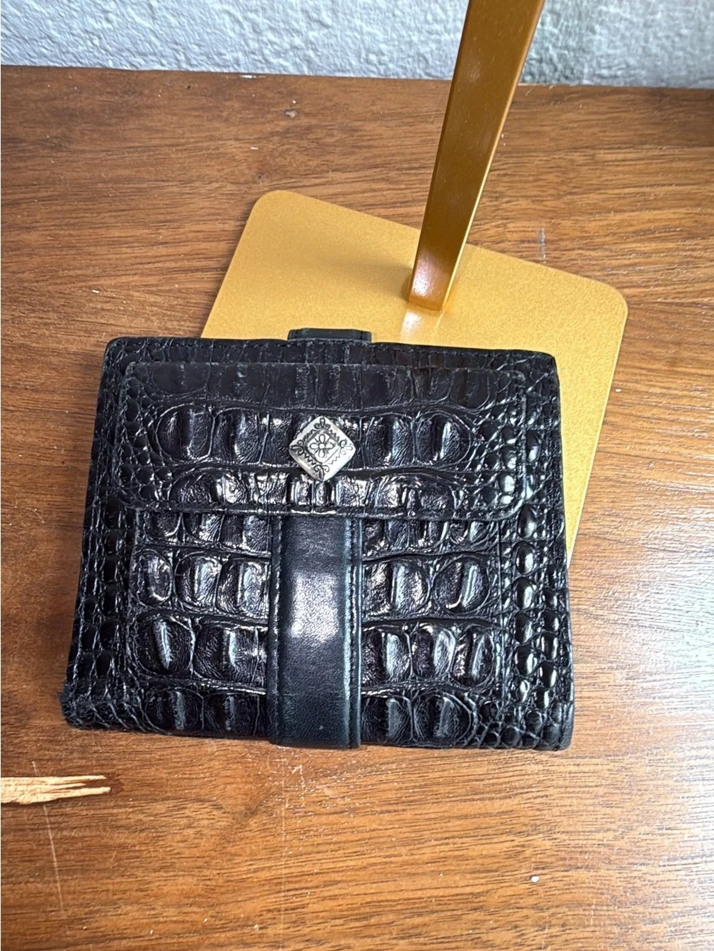 Beautiful vintage Brighton black croc bifold wallet like new !